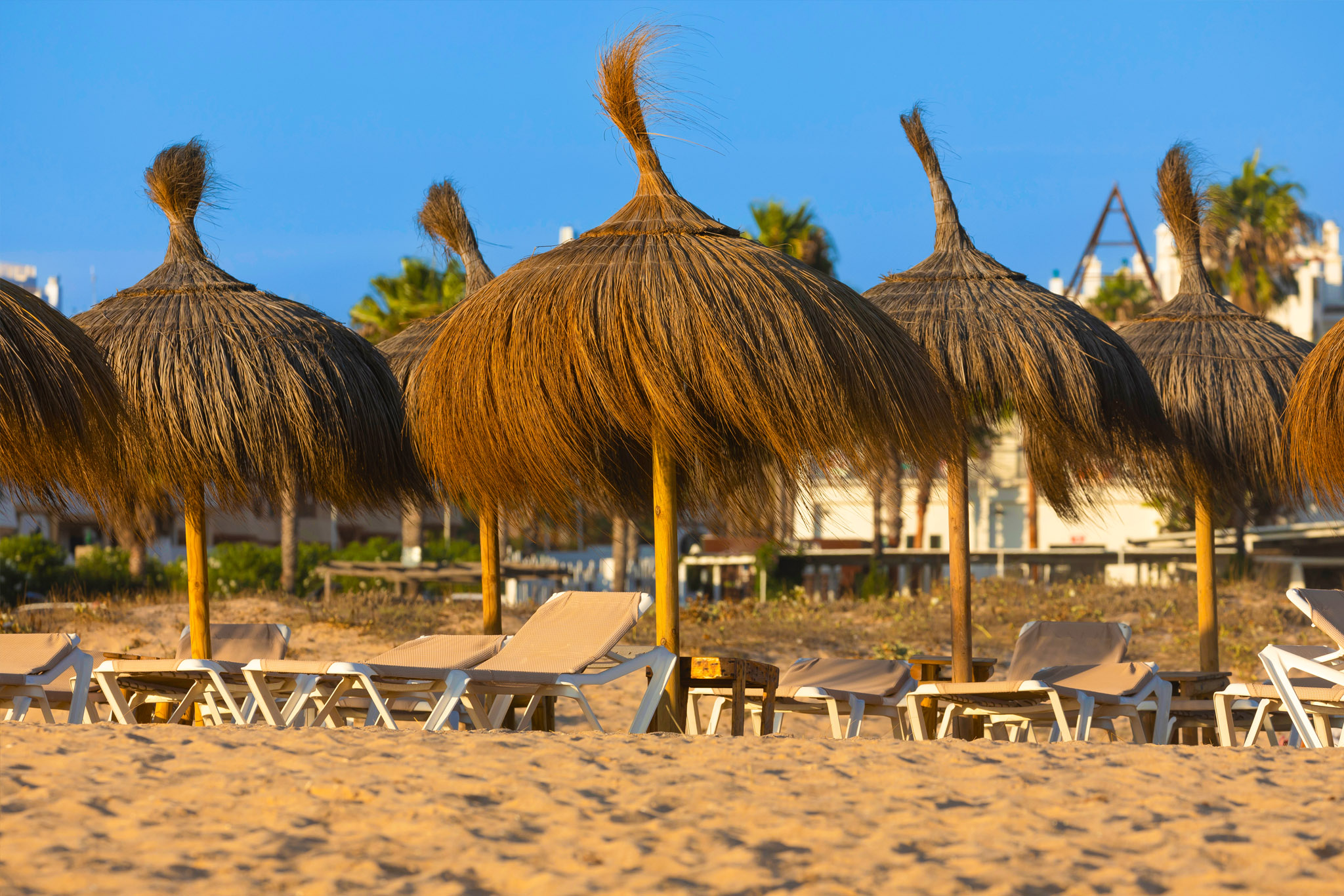 Zahara de los Atunes: Andalusia’s Quiet Treasure. Sunbeds, Drinks, and Views