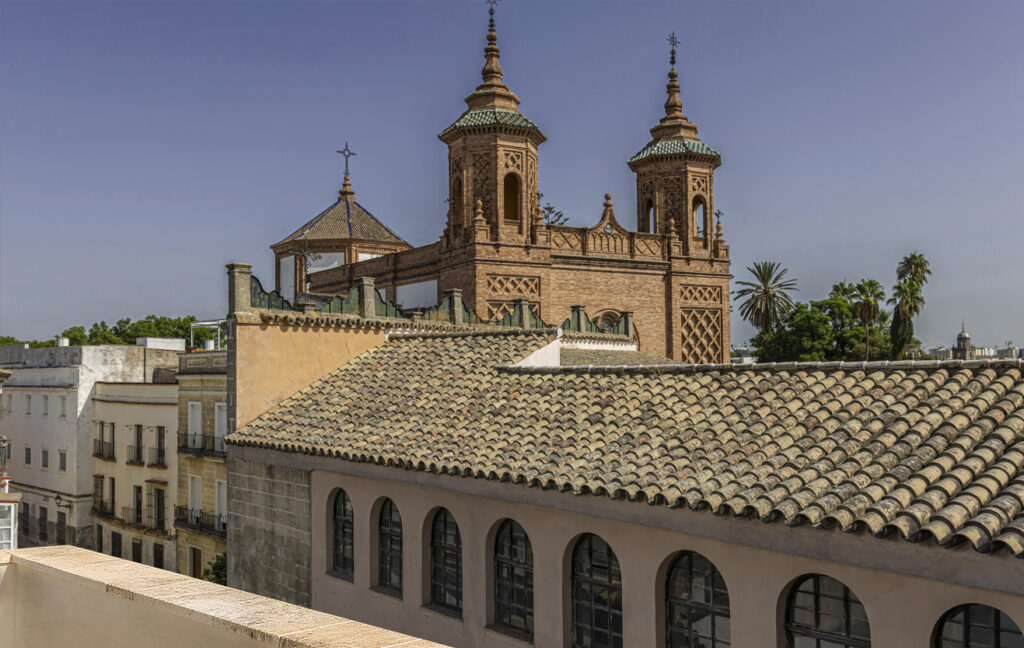 Set above the historic cityscape, the roof terrace offers open views across Jerez.